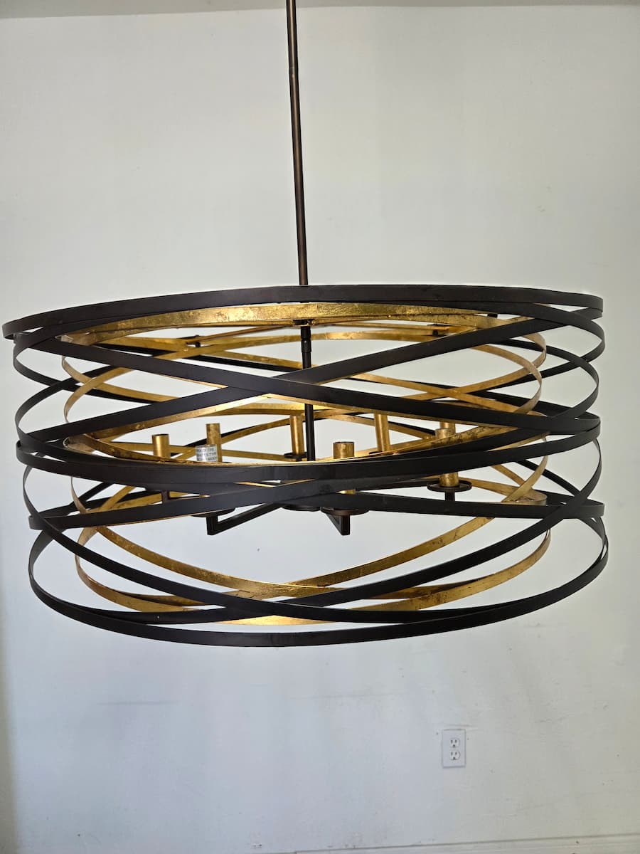 CHANDELIER WITH METAL SHADE